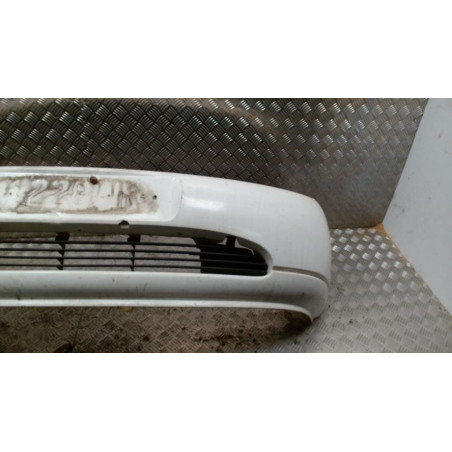 Pare choc avant FORD FIESTA 4 PHASE 1 d’occasion