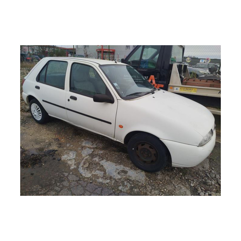 Pare choc avant FORD FIESTA 4 PHASE 1 d’occasion