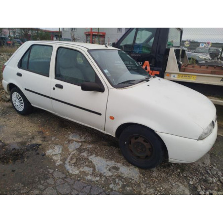 Pare choc avant FORD FIESTA 4 PHASE 1 d’occasion