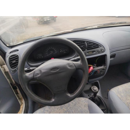Pare choc avant FORD FIESTA 4 PHASE 1 d’occasion