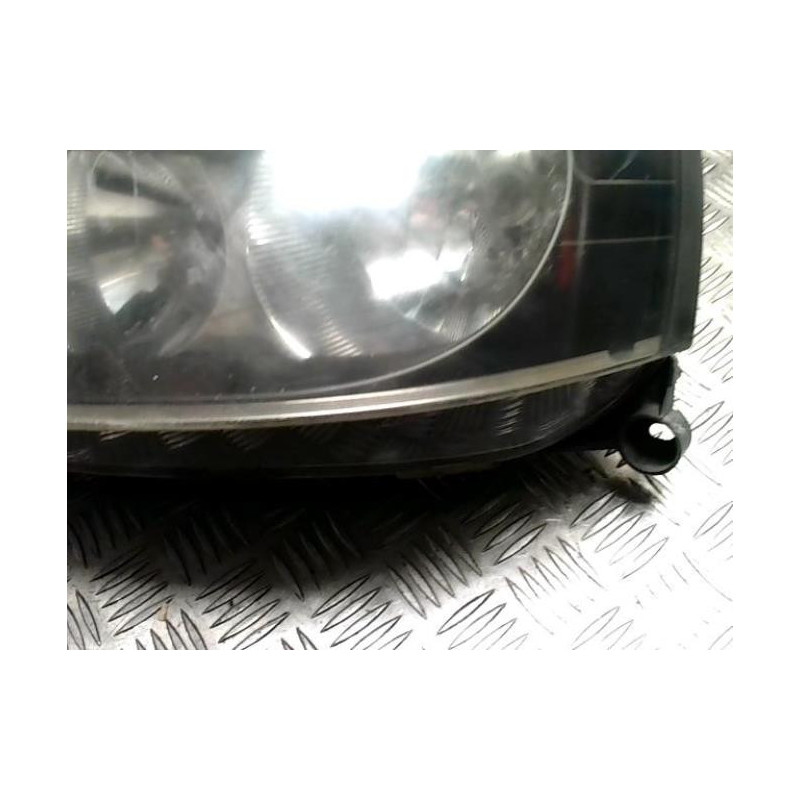 Optique avant principal gauche (feux)(phare) RENAULT CLIO 2 PHASE 2 d’occasion