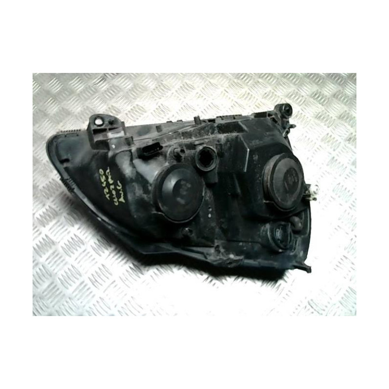 Optique avant principal gauche (feux)(phare) RENAULT CLIO 2 PHASE 2 d’occasion