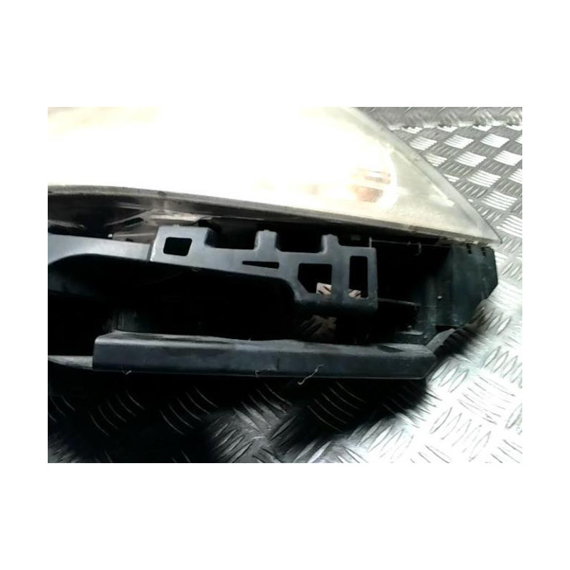 Optique avant principal gauche (feux)(phare) RENAULT MEGANE 2 PHASE 2 d’occasion