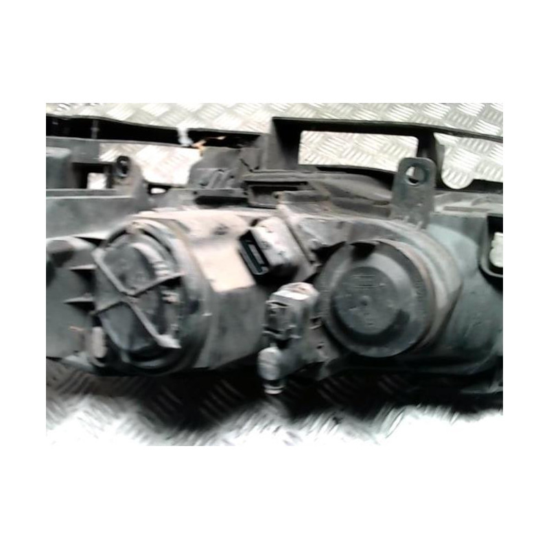 Optique avant principal droit (feux)(phare) RENAULT MEGANE 2 PHASE 2 d’occasion
