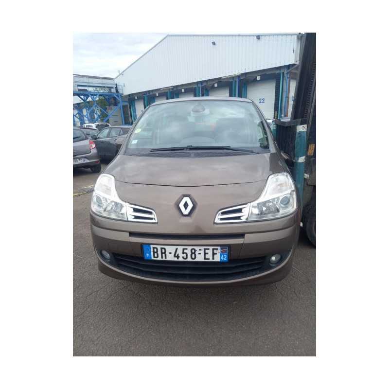 Pare boue avant droit RENAULT GRAND MODUS PHASE 2 d’occasion