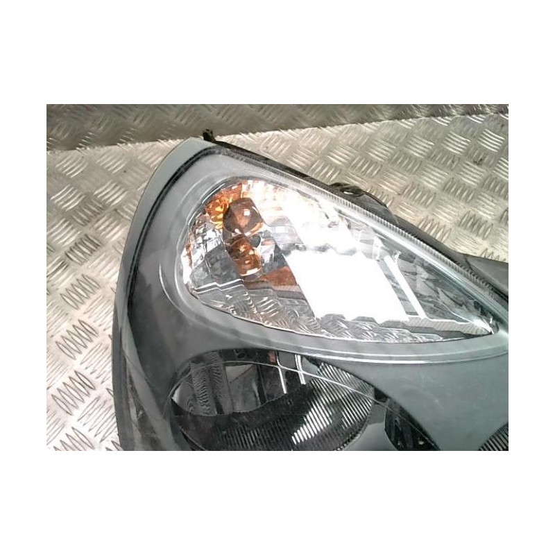 Optique avant principal droit (feux)(phare) RENAULT CLIO 2 PHASE 2 d’occasion