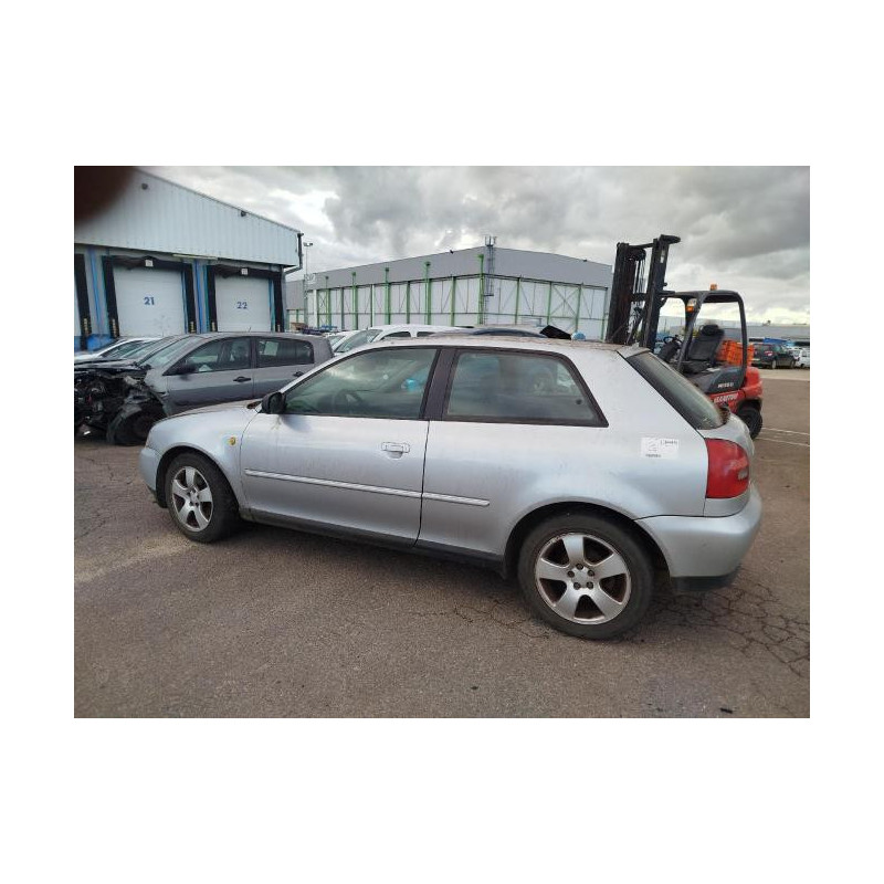 Pare boue avant droit AUDI A3 1 PHASE 1 d’occasion