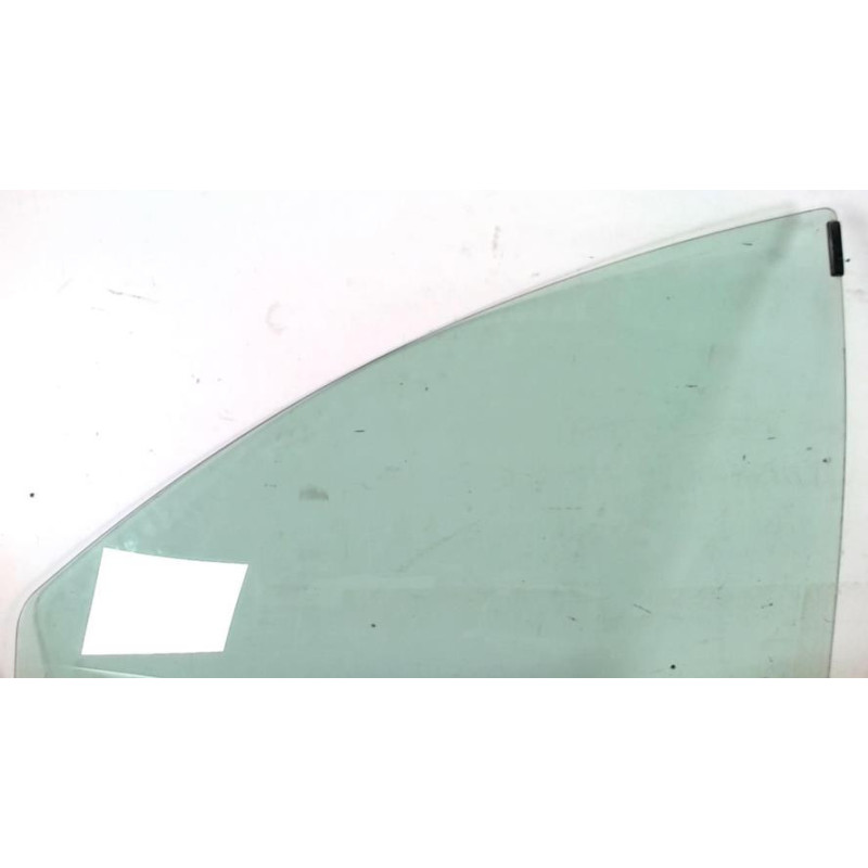 Vitre avant gauche FIAT PUNTO EVO 3 d’occasion