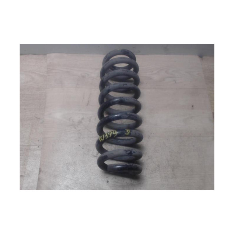Ressort de suspension arriere droit BMW SERIE 1 E87 PHASE 1 d’occasion