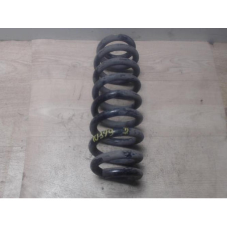 Ressort de suspension arriere droit BMW SERIE 1 E87 PHASE 1 d’occasion