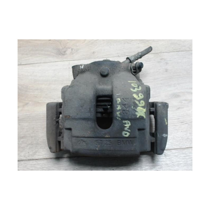 Etrier avant droit (freinage) BMW SERIE 1 E87 PHASE 1 d’occasion
