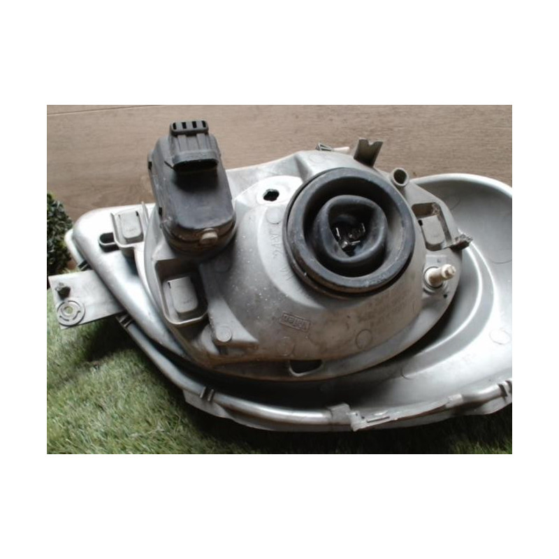 Optique avant principal gauche (feux)(phare) RENAULT TRAFIC 2 PHASE 1 d’occasion