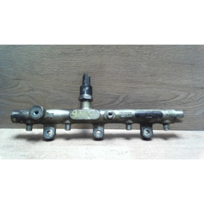 Rampe injection CITROEN C5 1 PHASE 1 d’occasion