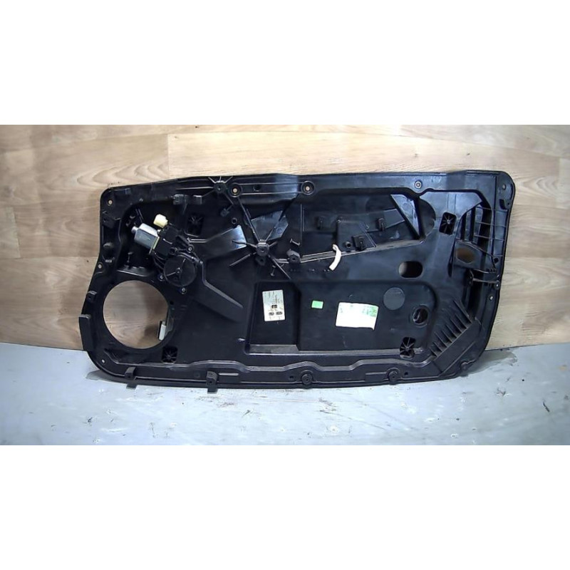 Leve vitre electrique avant droit FORD FIESTA 6 PHASE 1 d’occasion