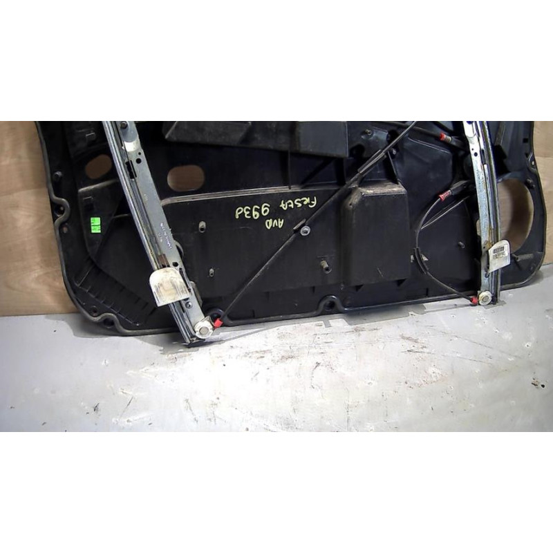 Leve vitre electrique avant droit FORD FIESTA 6 PHASE 1 d’occasion