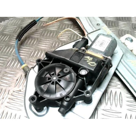 Leve vitre electrique avant droit PEUGEOT 208 1 PHASE 1 d’occasion