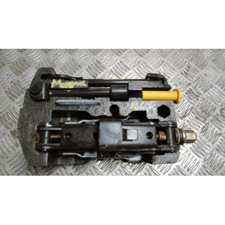 Cric (Ensemble depannage) FORD FIESTA 6 PHASE 1 d’occasion