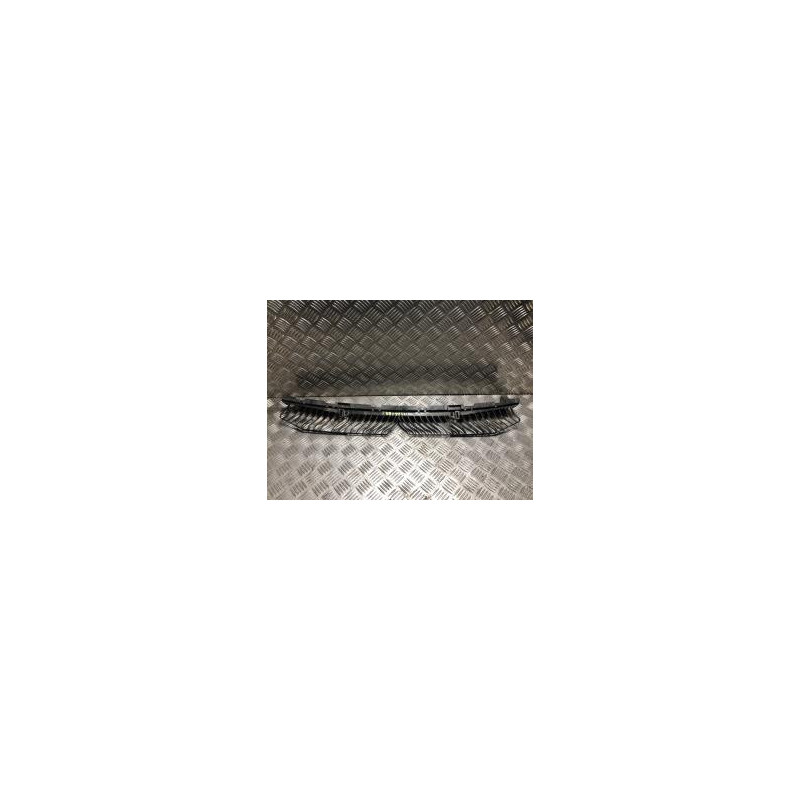 Support de pare chocs arriere VOLKSWAGEN POLO 6 PHASE 1 d’occasion