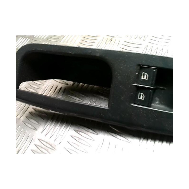 Interrupteur de leve vitre avant gauche VOLKSWAGEN GOLF 5 d’occasion