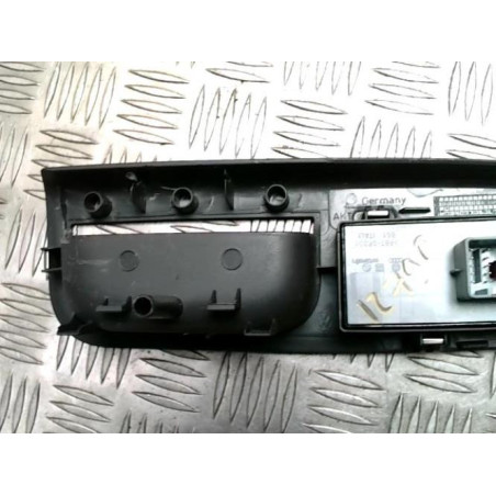 Interrupteur de leve vitre avant gauche VOLKSWAGEN GOLF 5 d’occasion
