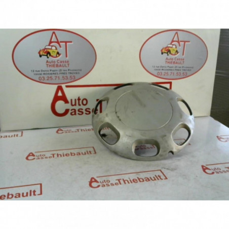 Enjoliveur VOLKSWAGEN PASSAT III VARIANT d’occasion