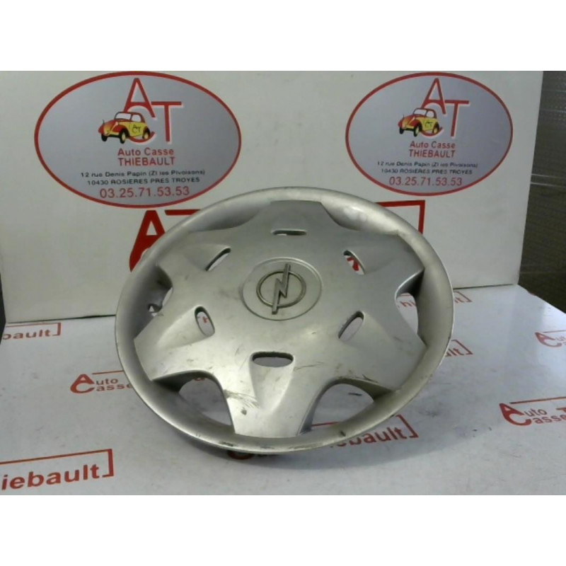 Enjoliveur OPEL CORSA (B) PHASE 1 d’occasion