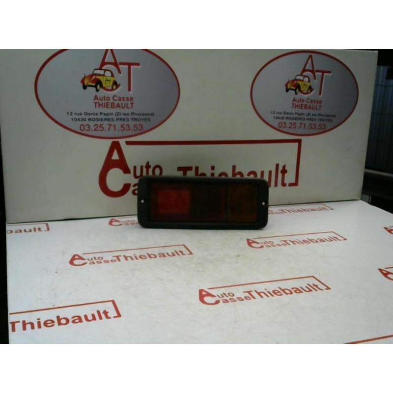 Feu de pare choc arriere droit MITSUBISHI PAJERO II BREAK COURT d’occasion