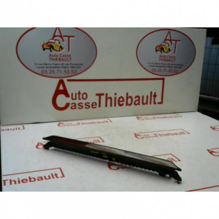 Feu arriere stop central VOLKSWAGEN PASSAT V (3B6) BREAK d’occasion