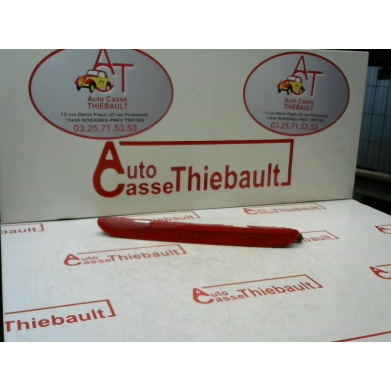 Feu arriere stop central VOLKSWAGEN PASSAT VI (3C2/362) d’occasion
