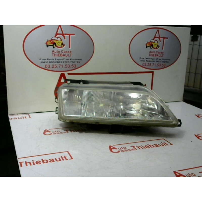 Optique avant principal droit (feux)(phare) CITROEN XANTIA PHASE 2 d’occasion