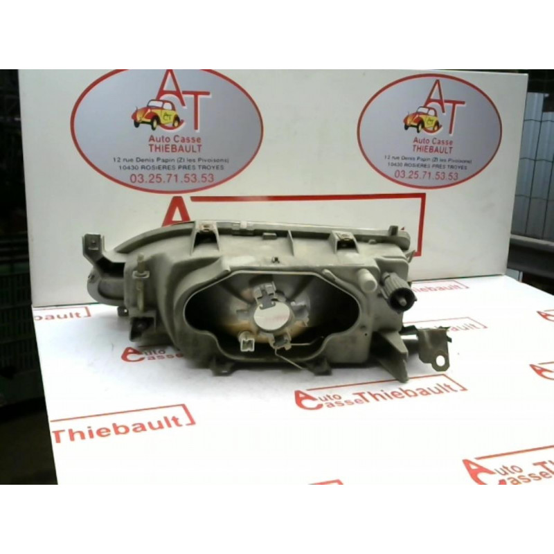 Optique avant principal droit (feux)(phare) RENAULT R19 PHASE 2 d’occasion
