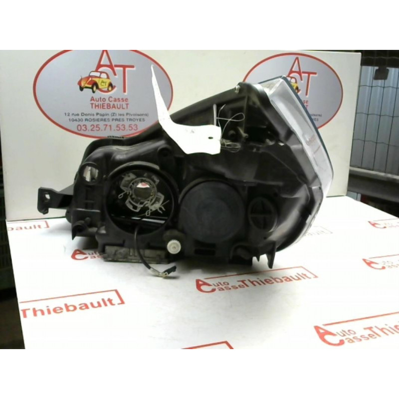 Optique avant principal droit (feux)(phare) RENAULT ESPACE IV PHASE 1 d’occasion