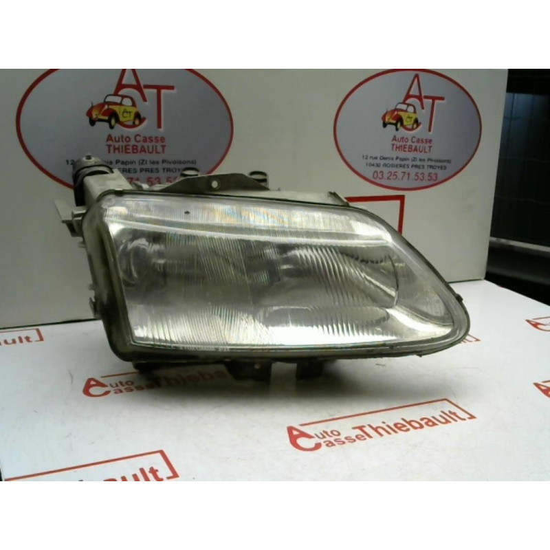 Optique avant principal droit (feux)(phare) RENAULT ESPACE III d’occasion