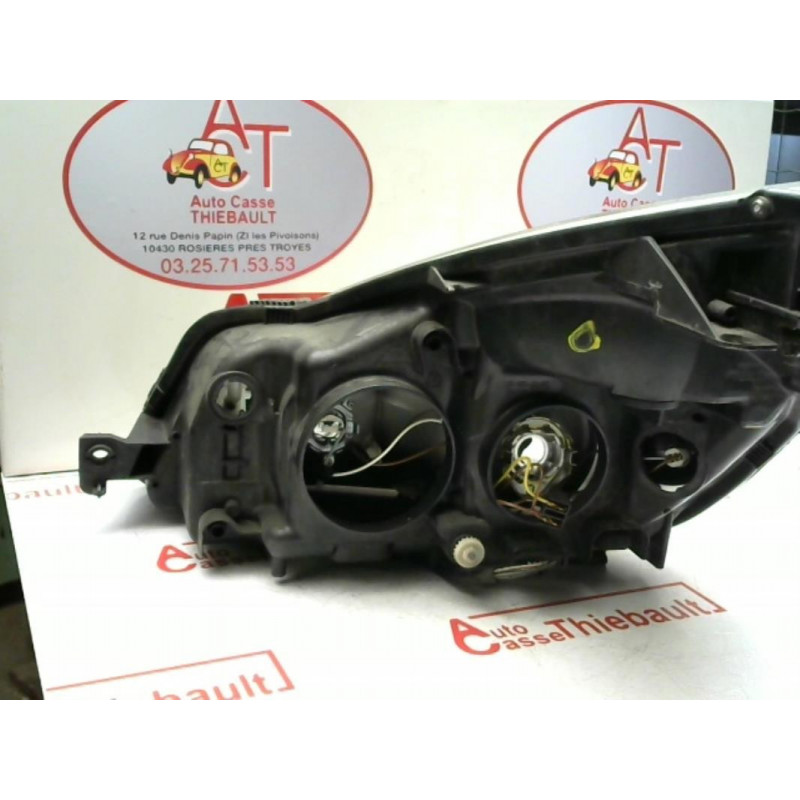 Optique avant principal droit (feux)(phare) RENAULT ESPACE IV PHASE 1 d’occasion