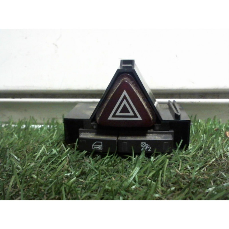 Bouton de warning OPEL CORSA (D) PHASE 1 d’occasion