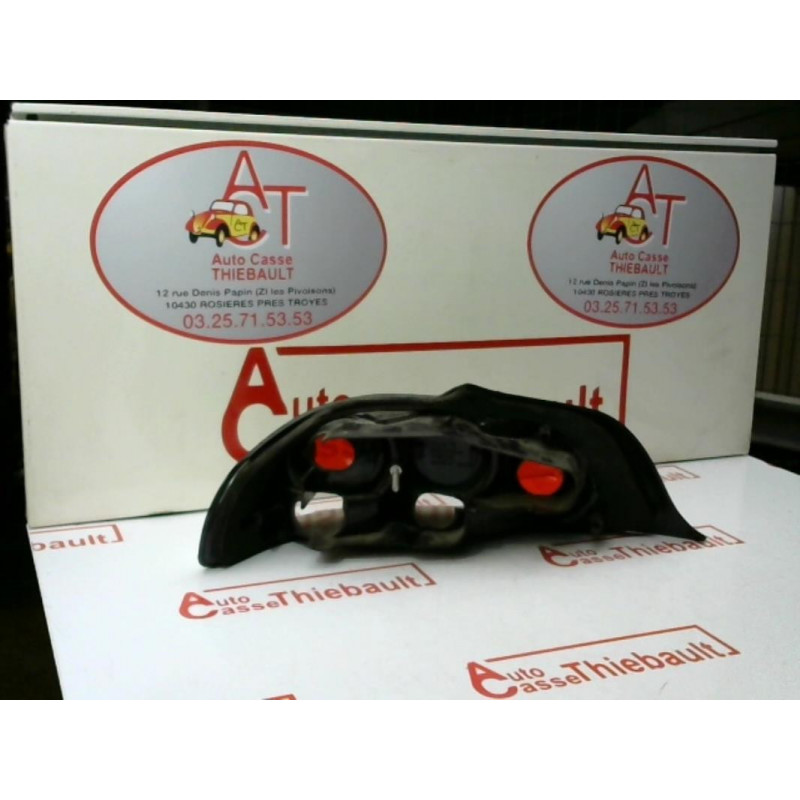 Feu arriere principal droit (feux) PEUGEOT 306 CABRIOLET PHASE 2 d’occasion