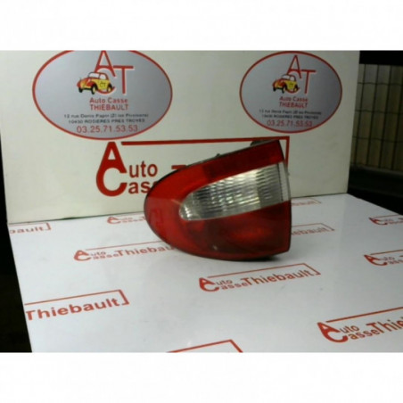 Feu arriere principal droit (feux) RENAULT MEGANE I CLASSIC PHASE 2 d’occasion