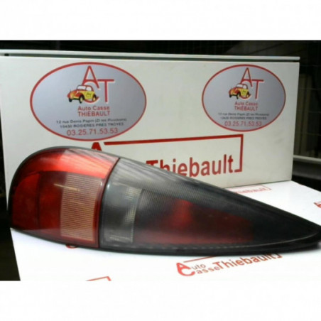 Feu arriere principal gauche (feux) RENAULT LAGUNA I NEVADA PHASE 1 d’occasion