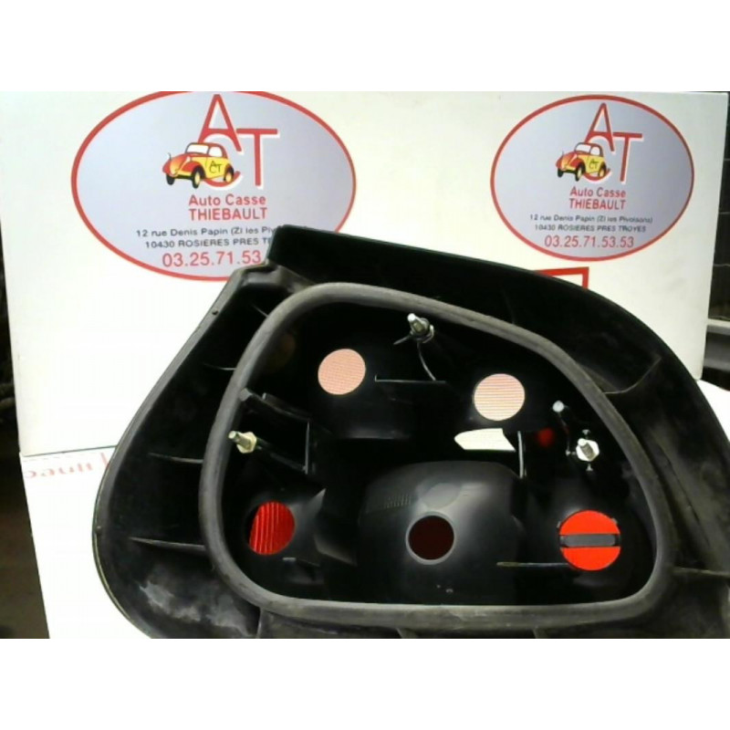 Feu arriere principal droit (feux) RENAULT MEGANE I PHASE 2 d’occasion