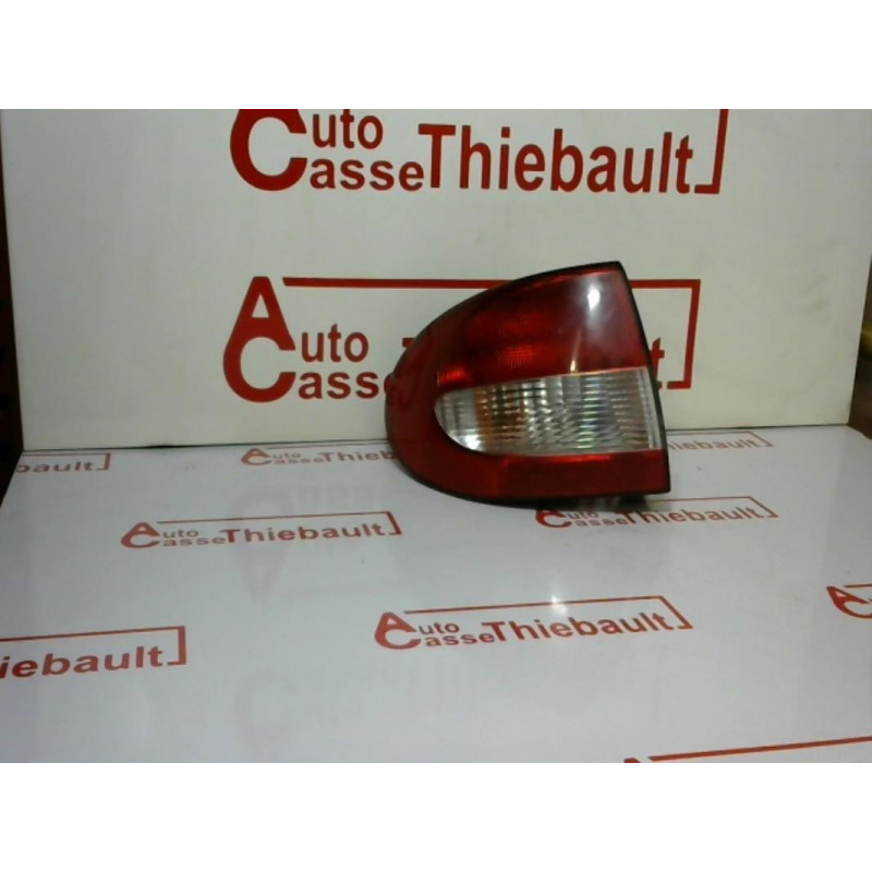 Feu arriere principal gauche (feux) RENAULT MEGANE I CLASSIC PHASE 2 d’occasion