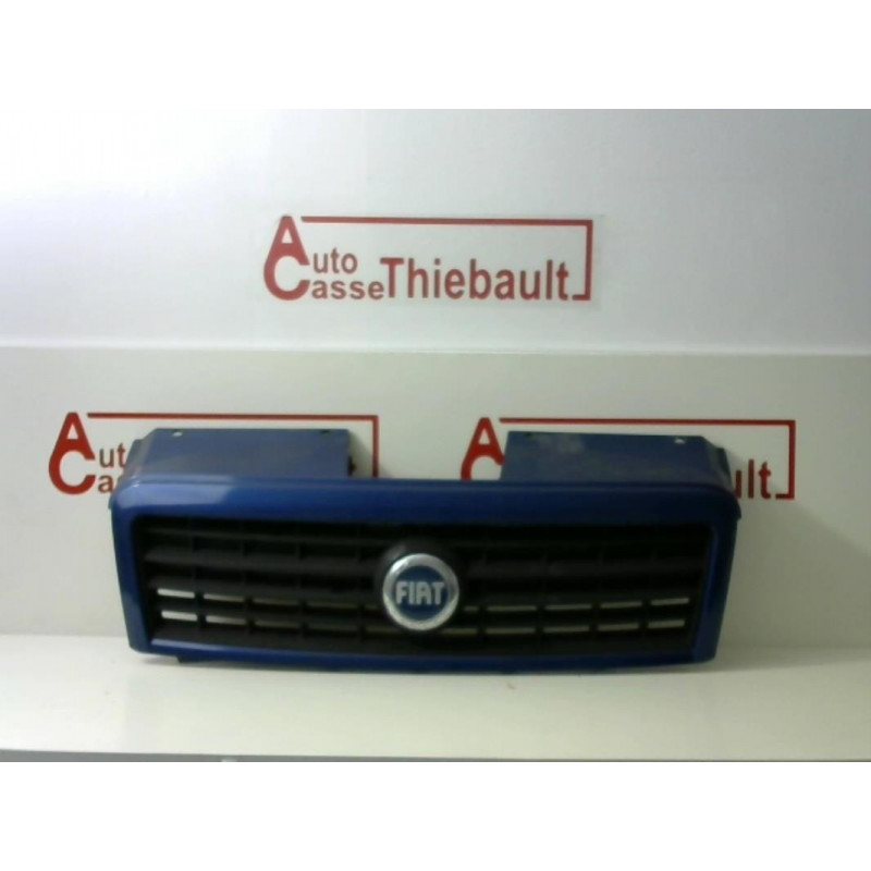 Calandre FIAT DOBLO II d’occasion