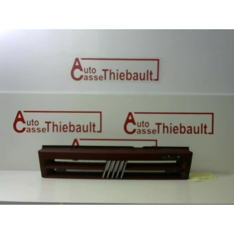 Calandre FIAT UNO PHASE 2 d’occasion