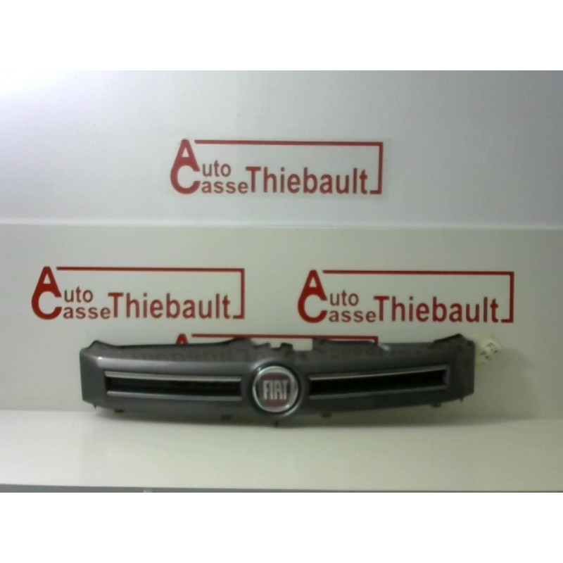 Calandre FIAT PANDA III d’occasion