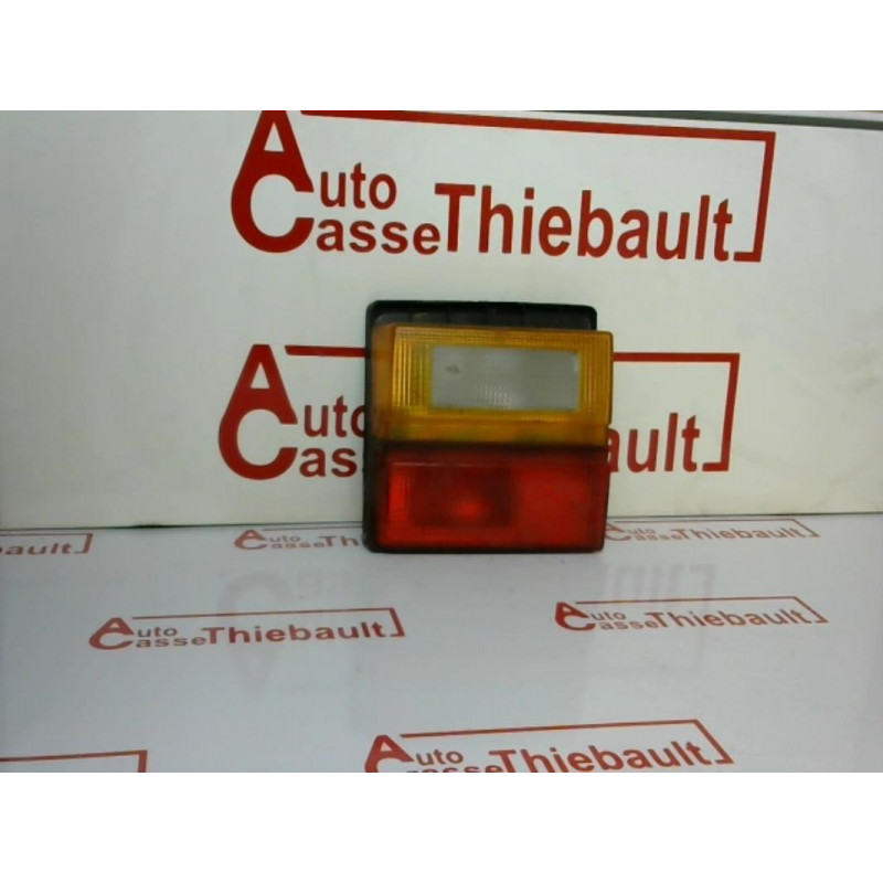 Feu arriere secondaire droit (feux) AUDI 80 (B2) d’occasion