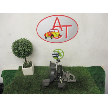 Pedalier CITROEN C3 II PHASE 1 d’occasion