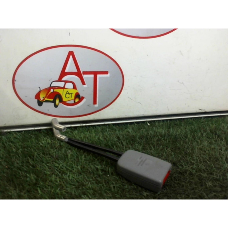 Attache ceinture arriere droit VOLKSWAGEN NEW BEETLE d’occasion
