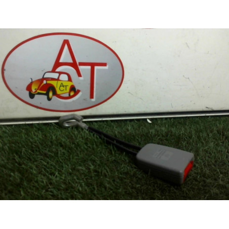 Attache ceinture arriere gauche VOLKSWAGEN NEW BEETLE d’occasion