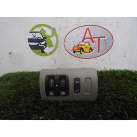 Commande de reglage hauteur de phare RENAULT CLIO III PHASE 1 d’occasion
