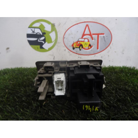 Commande de reglage hauteur de phare RENAULT CLIO III PHASE 1 d’occasion
