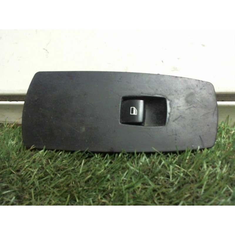 Interrupteur de leve vitre avant droit BMW X3 (E83) PHASE 1 d’occasion